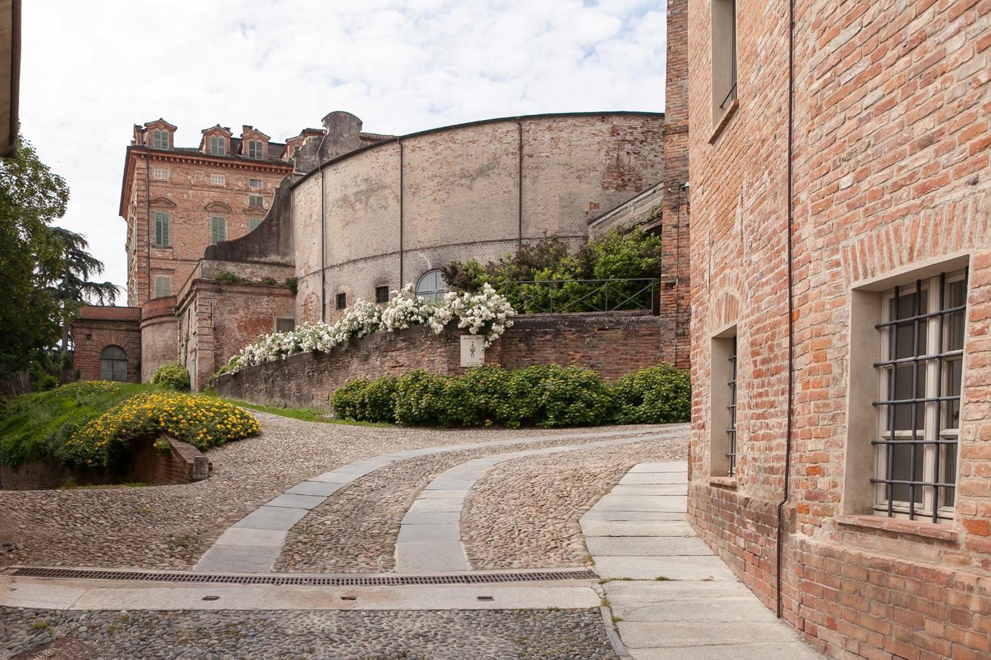 San Martino Alfieri Marchesi Alfieri - Cantine E Ospitalita المظهر الخارجي الصورة